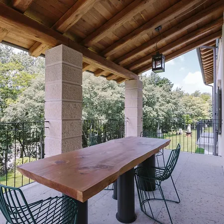 Corte Lanfranconi Relais Guest house