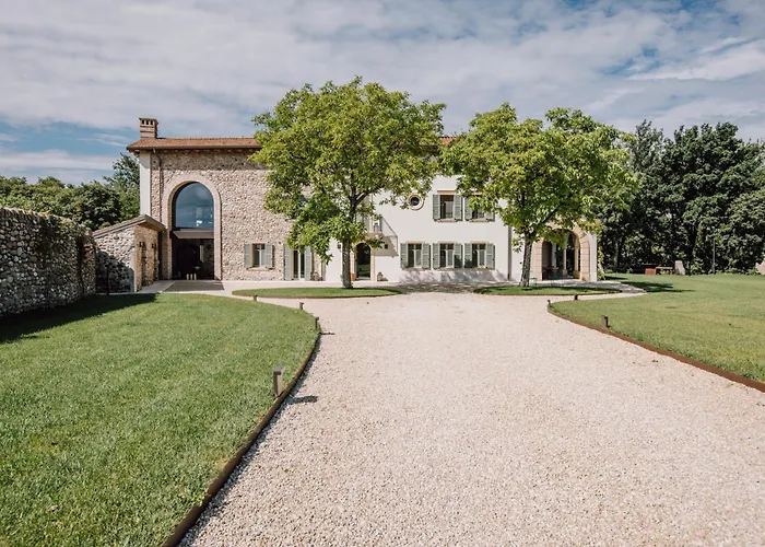 招待所 Corte Lanfranconi Relais Adults Only 佩斯坎蒂那